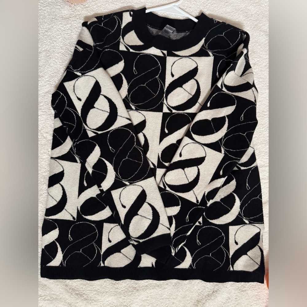 New York & Company Black and Cream Sweater